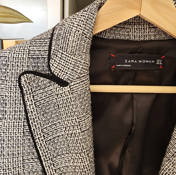 Zara tweed blazer with white buttons - Picture 6 of 6